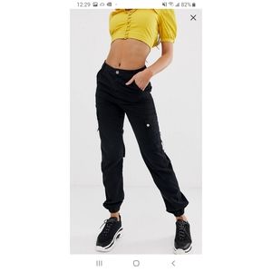 ASOS - New Look Tall Cargo Jogger in Black. US 4